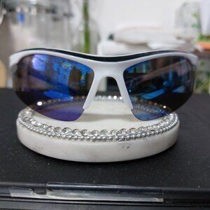Foster Grant Cool Sporty White Blue Sunglasses NS0921